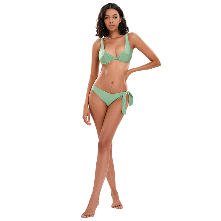 Doce bikinis de cintura alta para renovar tu guardarropa de playa para el verano